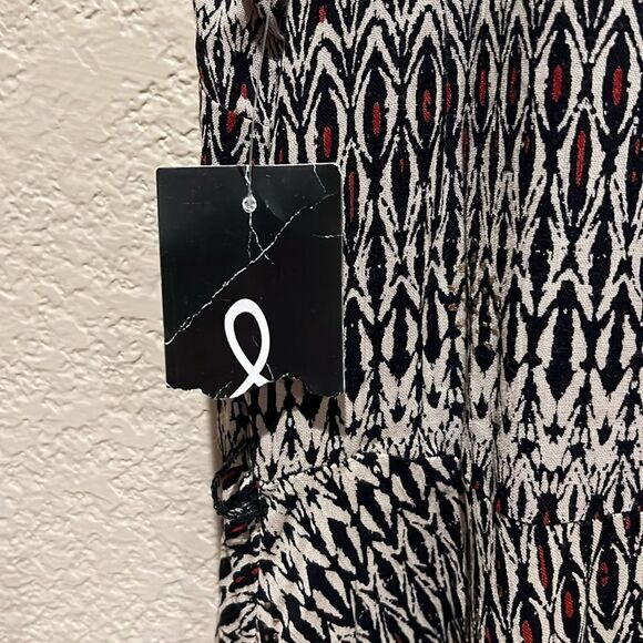 NWT Lola P Asymmetrical Handkerchief Hem Dress Size Small - Picture 8 of 8